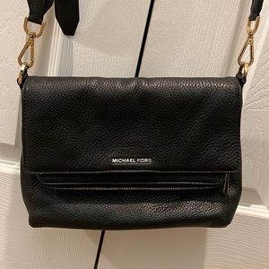 Michael Kors- cross body bag.